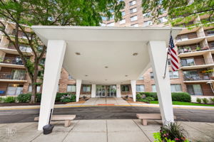 7141 N Kedzie Ave 910, Chicago, IL 60645_001