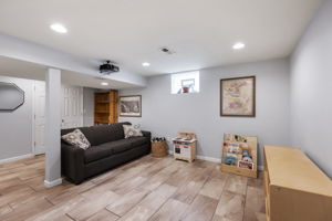  Photo 47