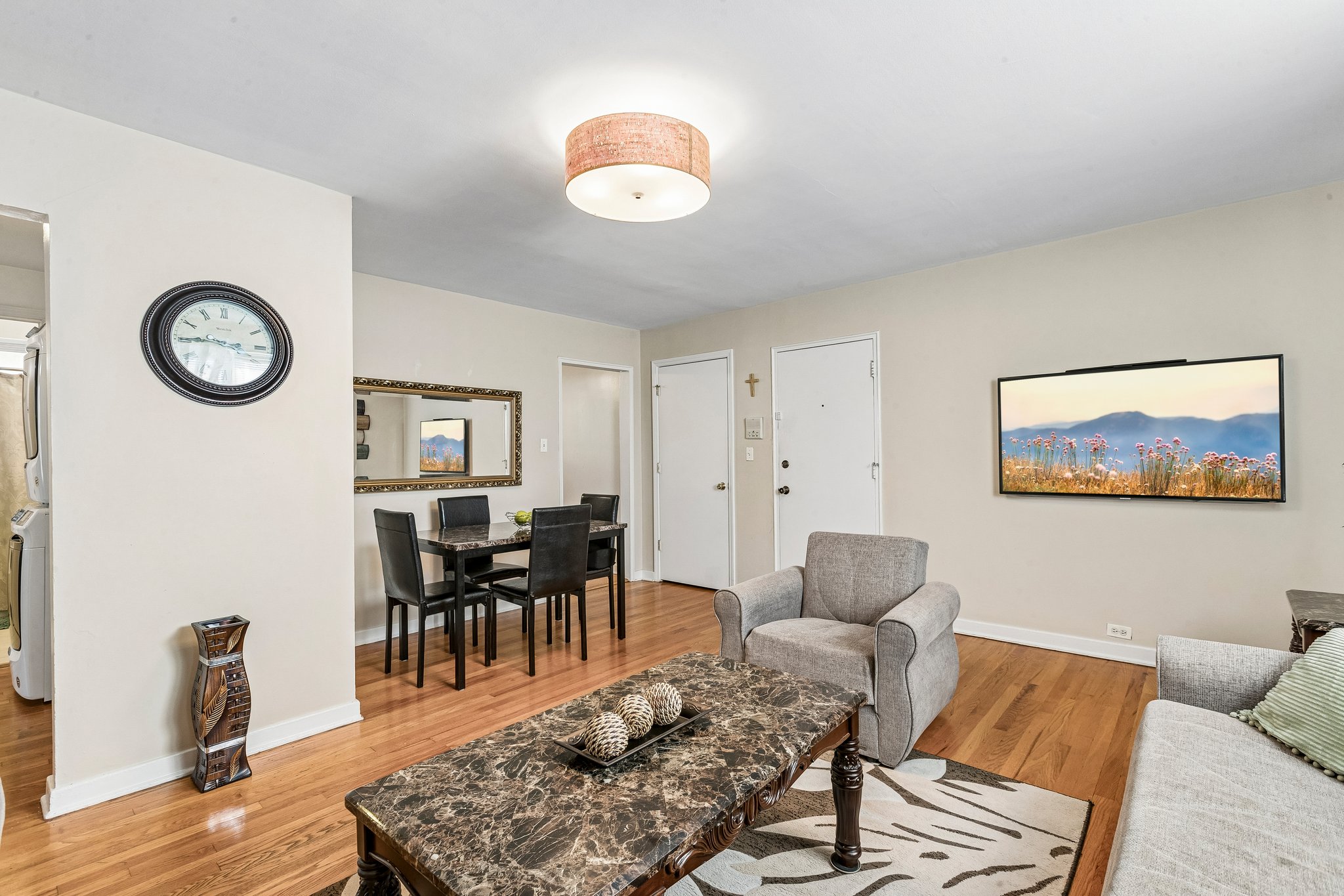 N Washtenaw Ave 2N-S0310-005.jpg