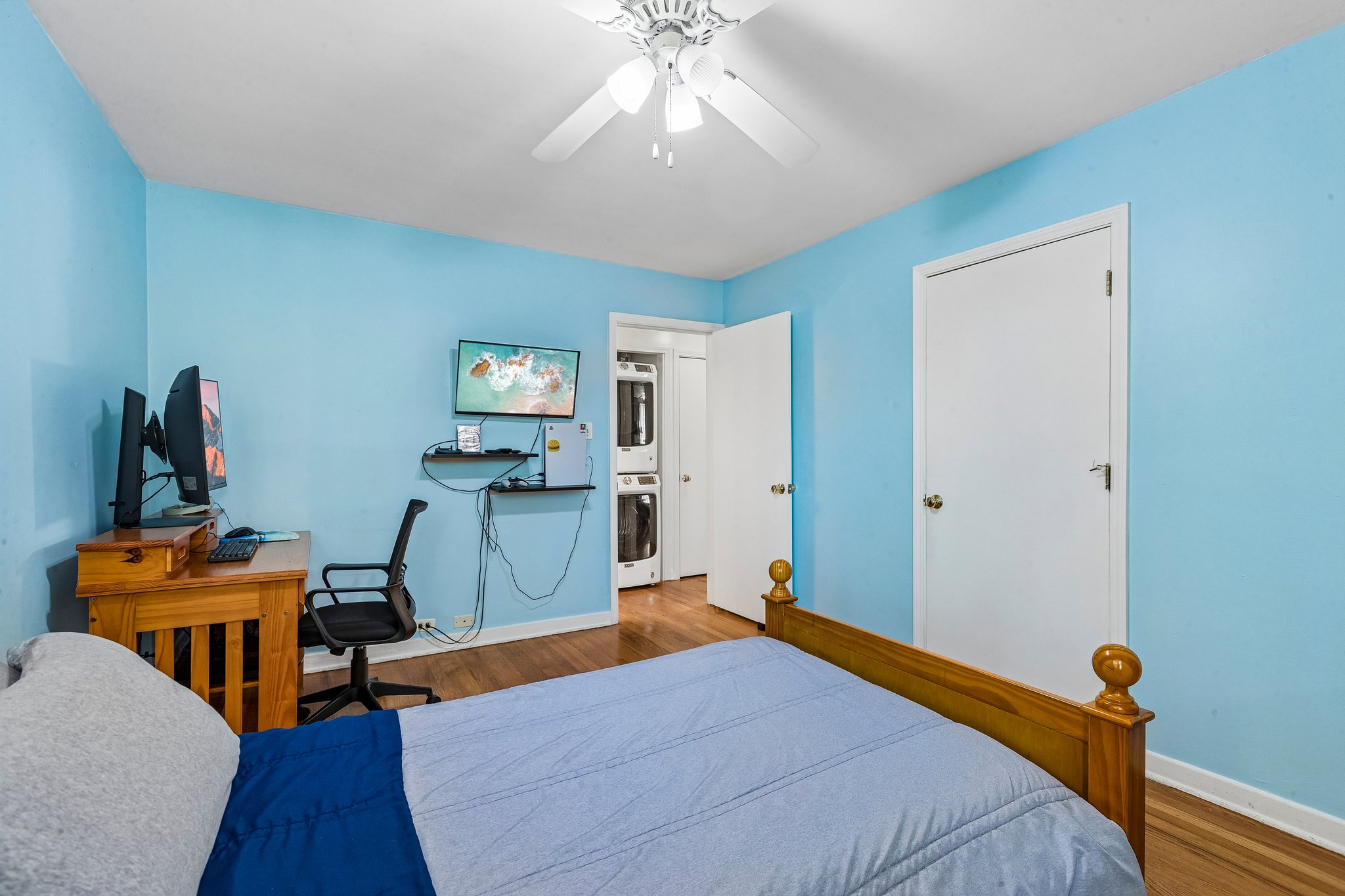 N Washtenaw Ave 2N-S0310-015.jpg