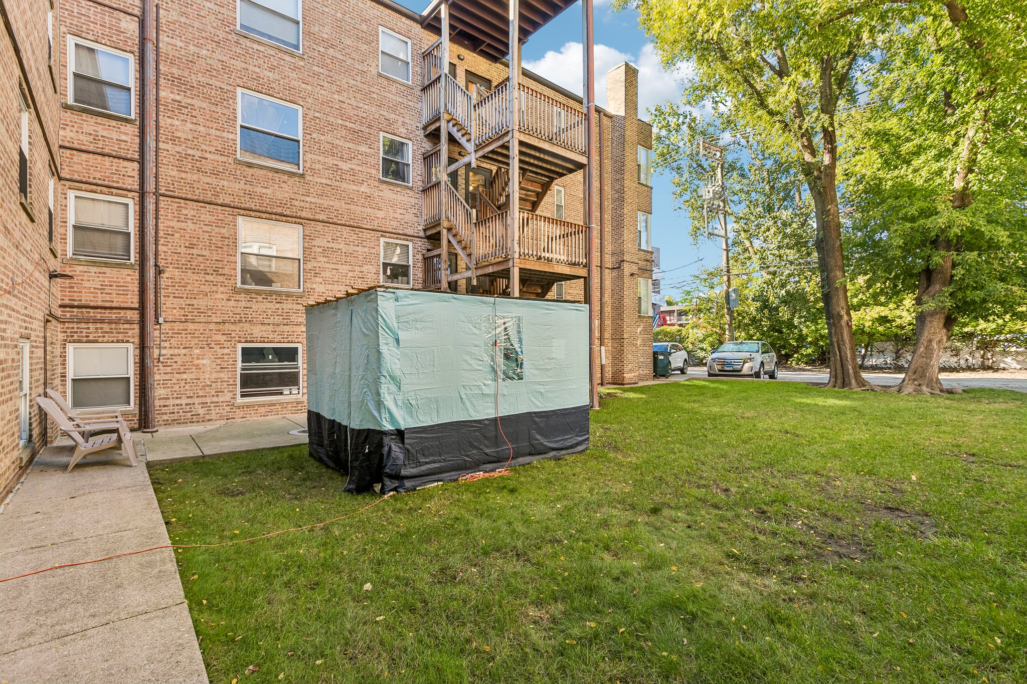N Washtenaw Ave 2N-S0310-019.jpg