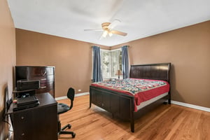 N Washtenaw Ave 2N-S0310-016.jpg