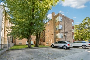 N Washtenaw Ave 2N-S0310-022.jpg