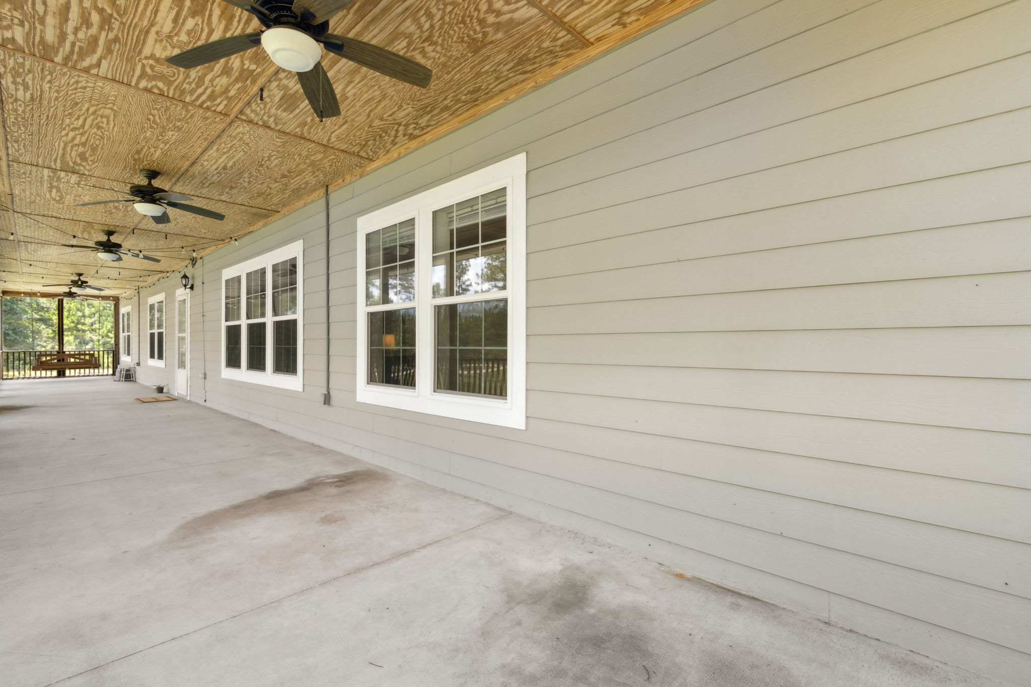 Screened-in Porch