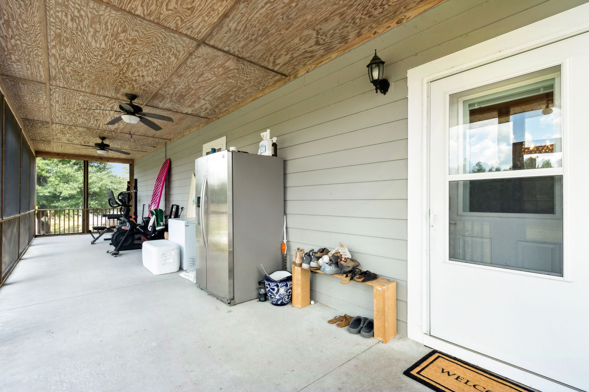 Screened-in Porch