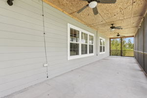 Screened-in Porch