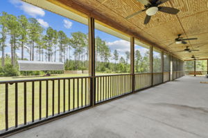 Screened-in Porch