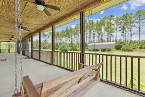 Screened-in Porch