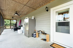 Screened-in Porch