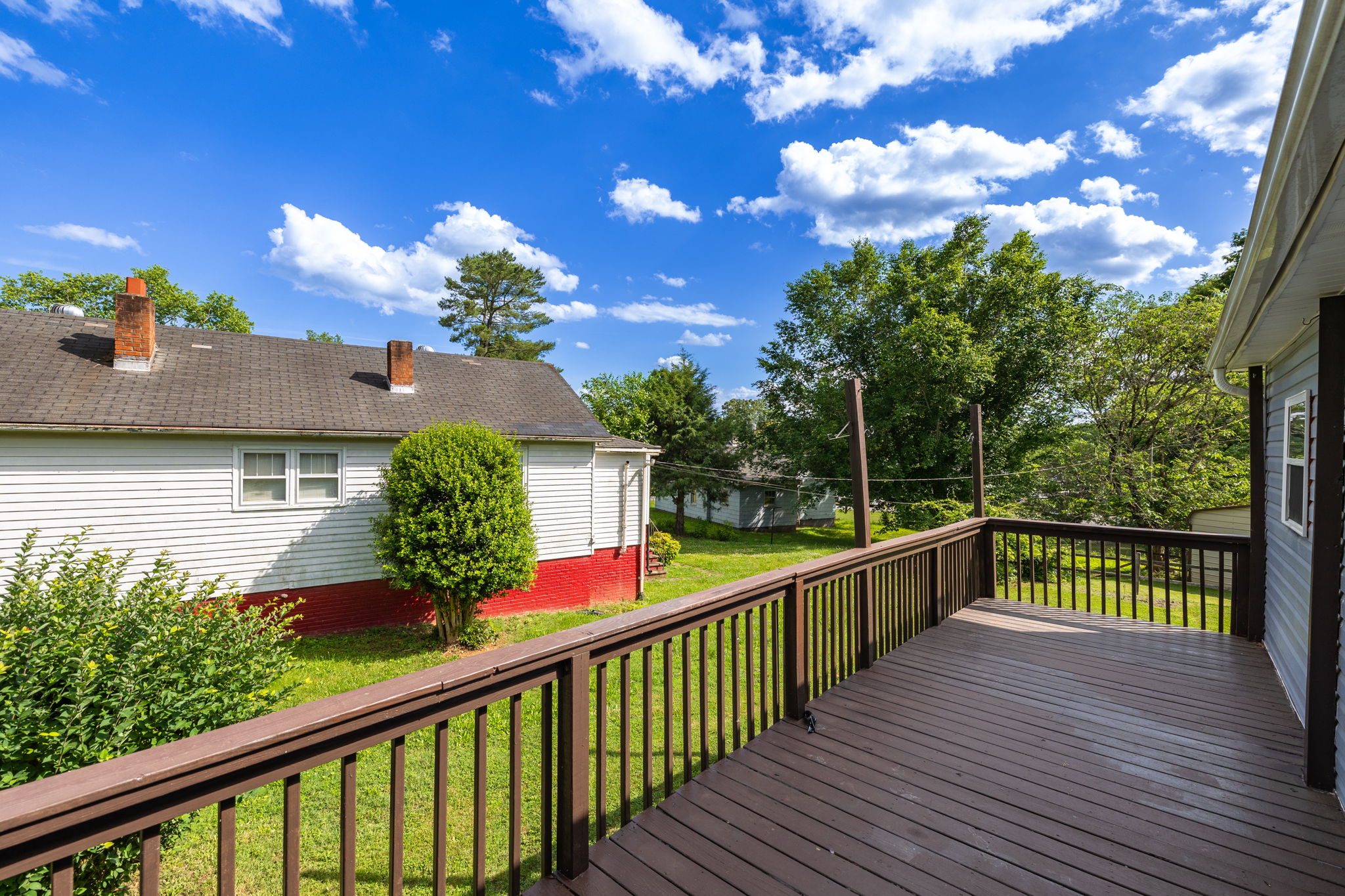 715 Circle Dr-26