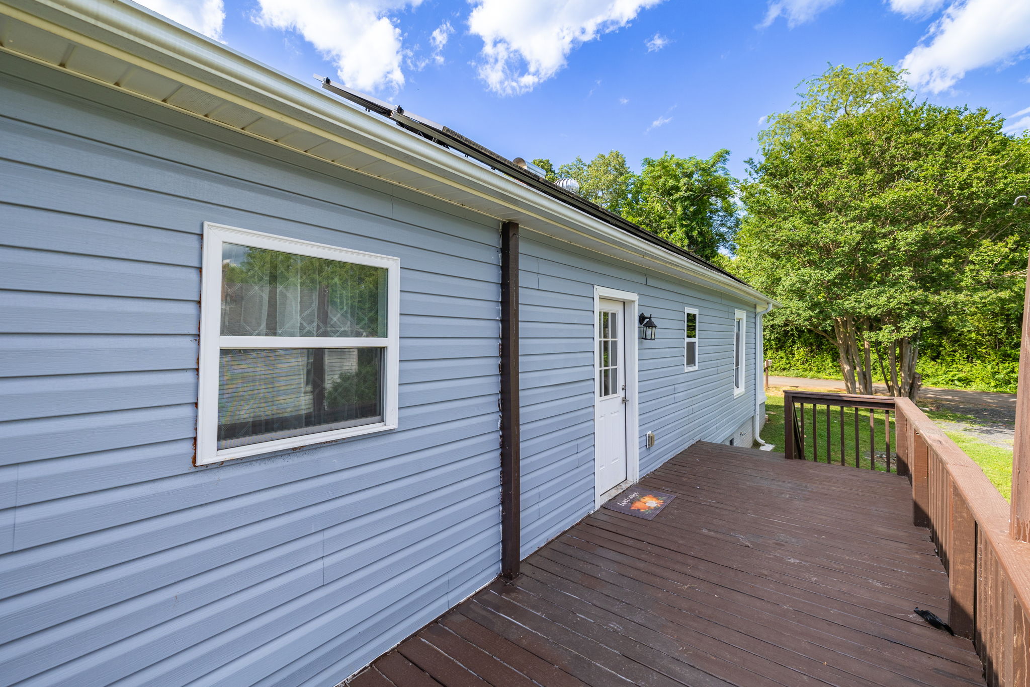 715 Circle Dr-27