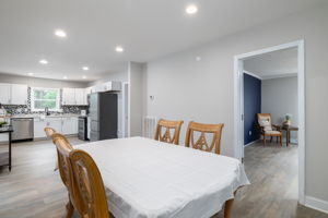 715 Circle Dr-11