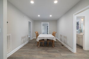715 Circle Dr-12