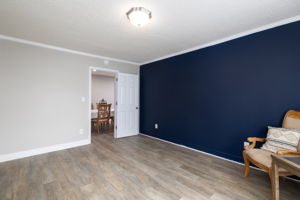715 Circle Dr-21