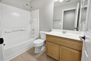  Photo 24