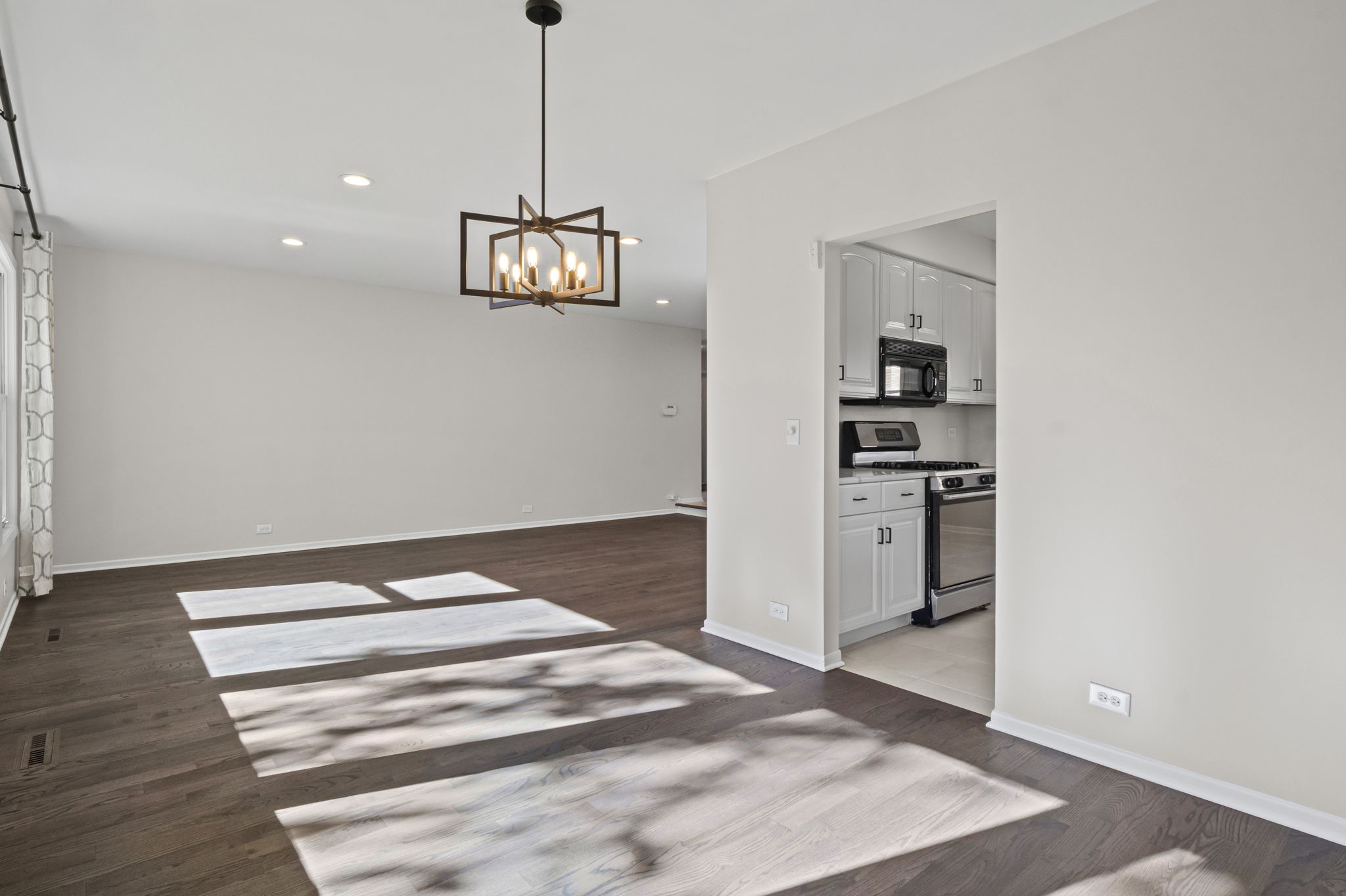 Living Room/Dining Room