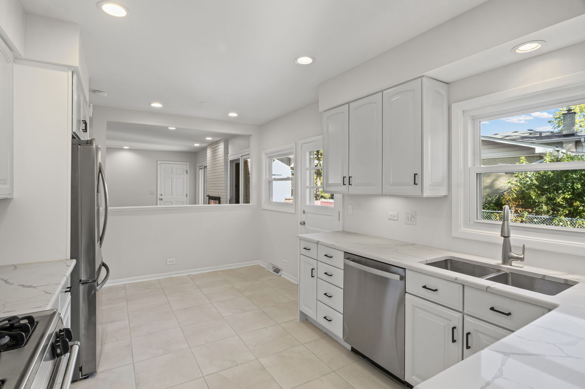 Kitchen/Breakfast Area