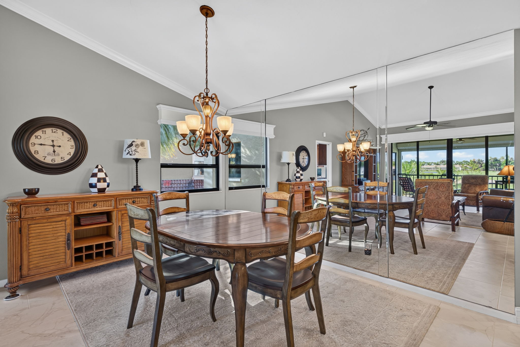 Dining Room 2 of 2