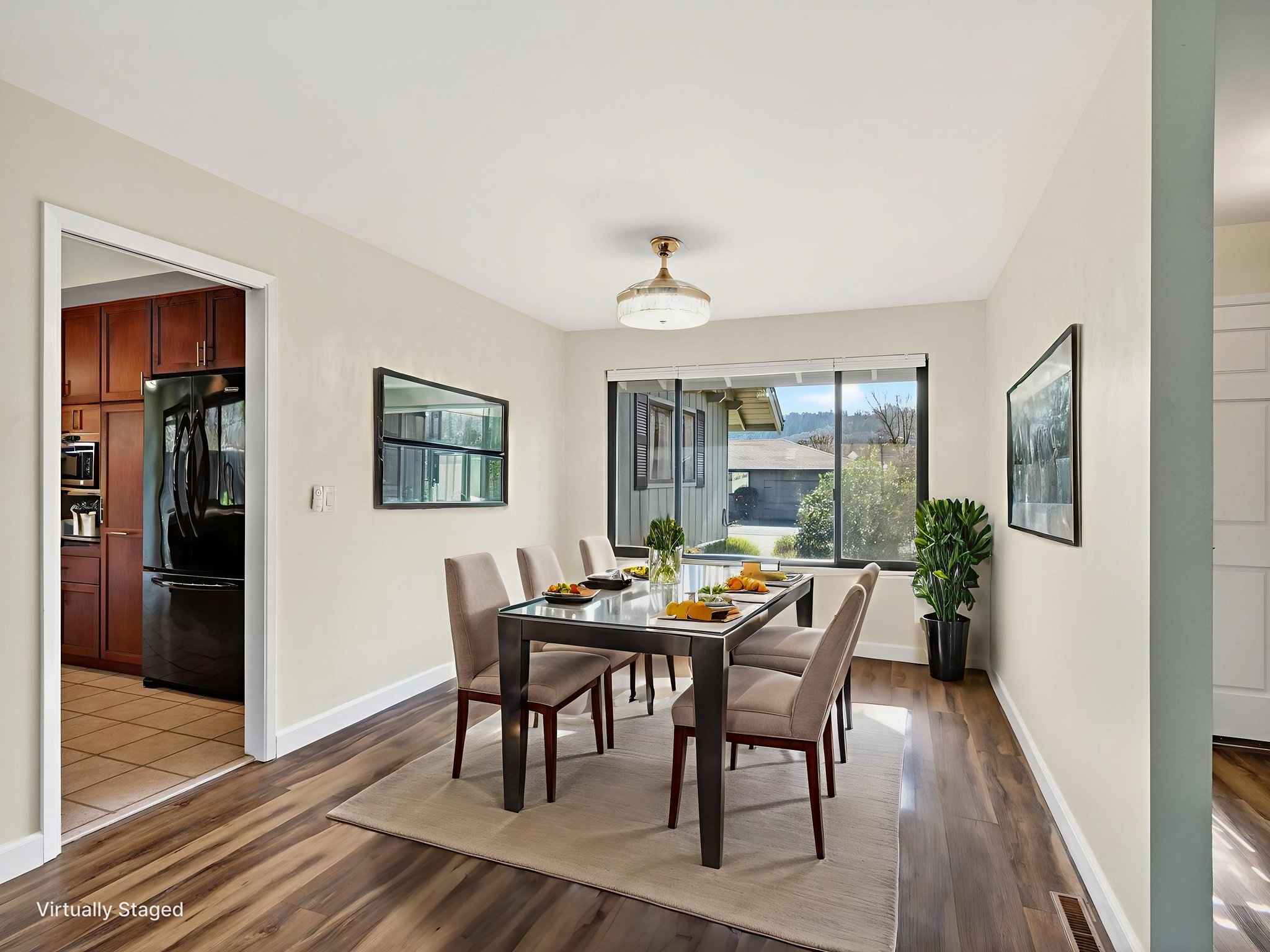 DSC03548 virtually staged.jpeg