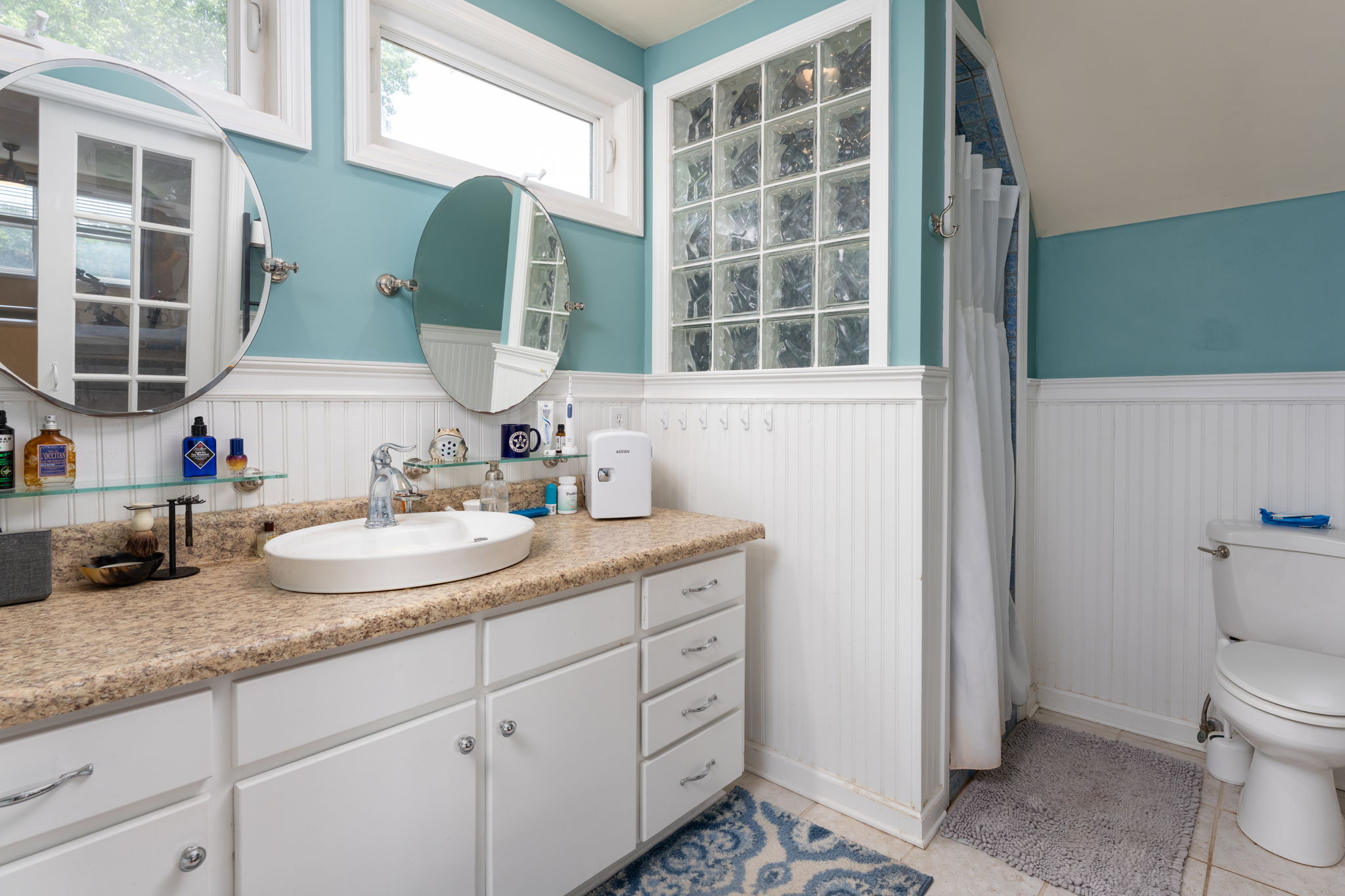 bathroom-02b