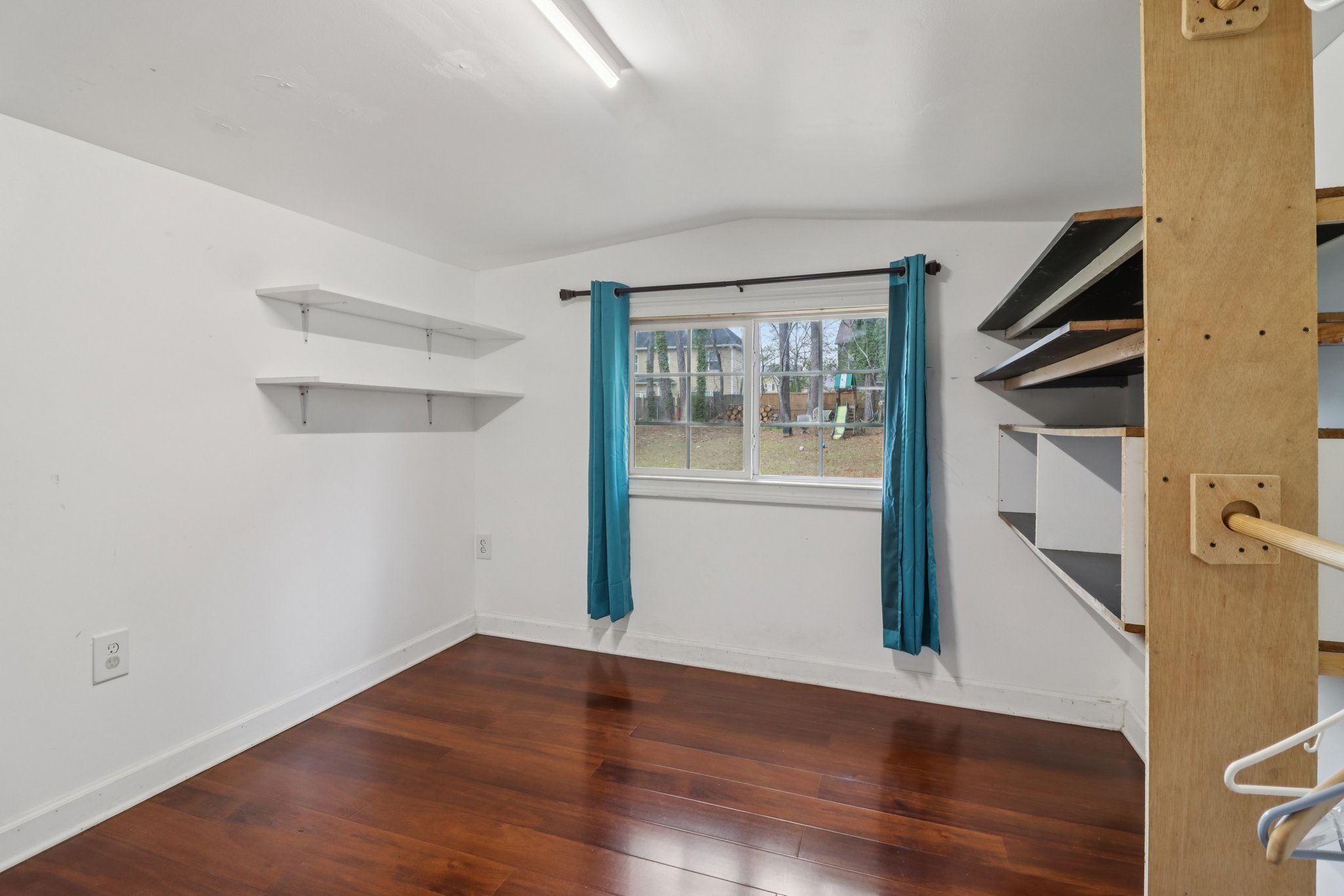 Carolina Rd-S0212-030.jpg