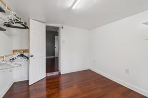 Carolina Rd-S0212-033.jpg