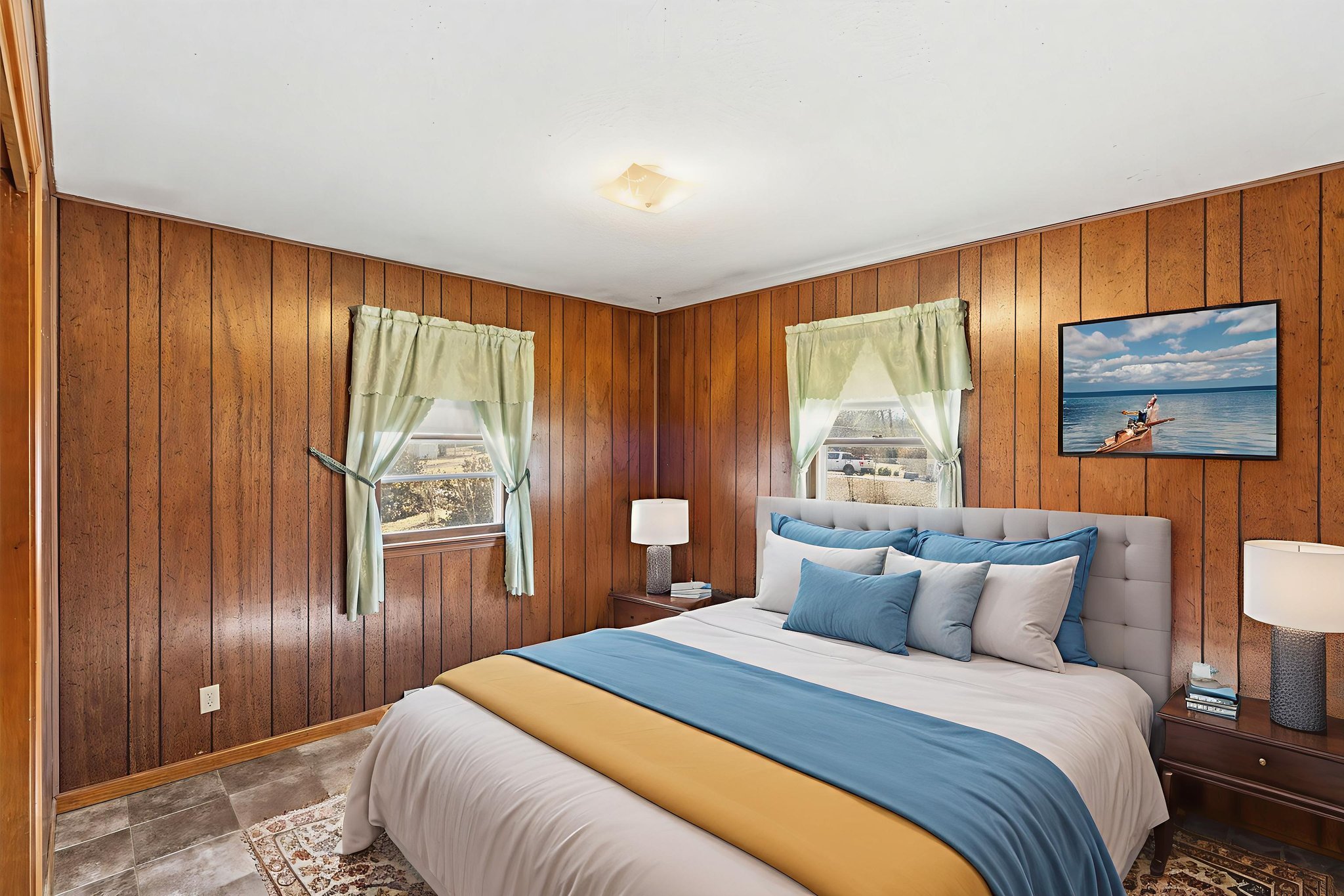 DSC09792 virtually staged.jpeg