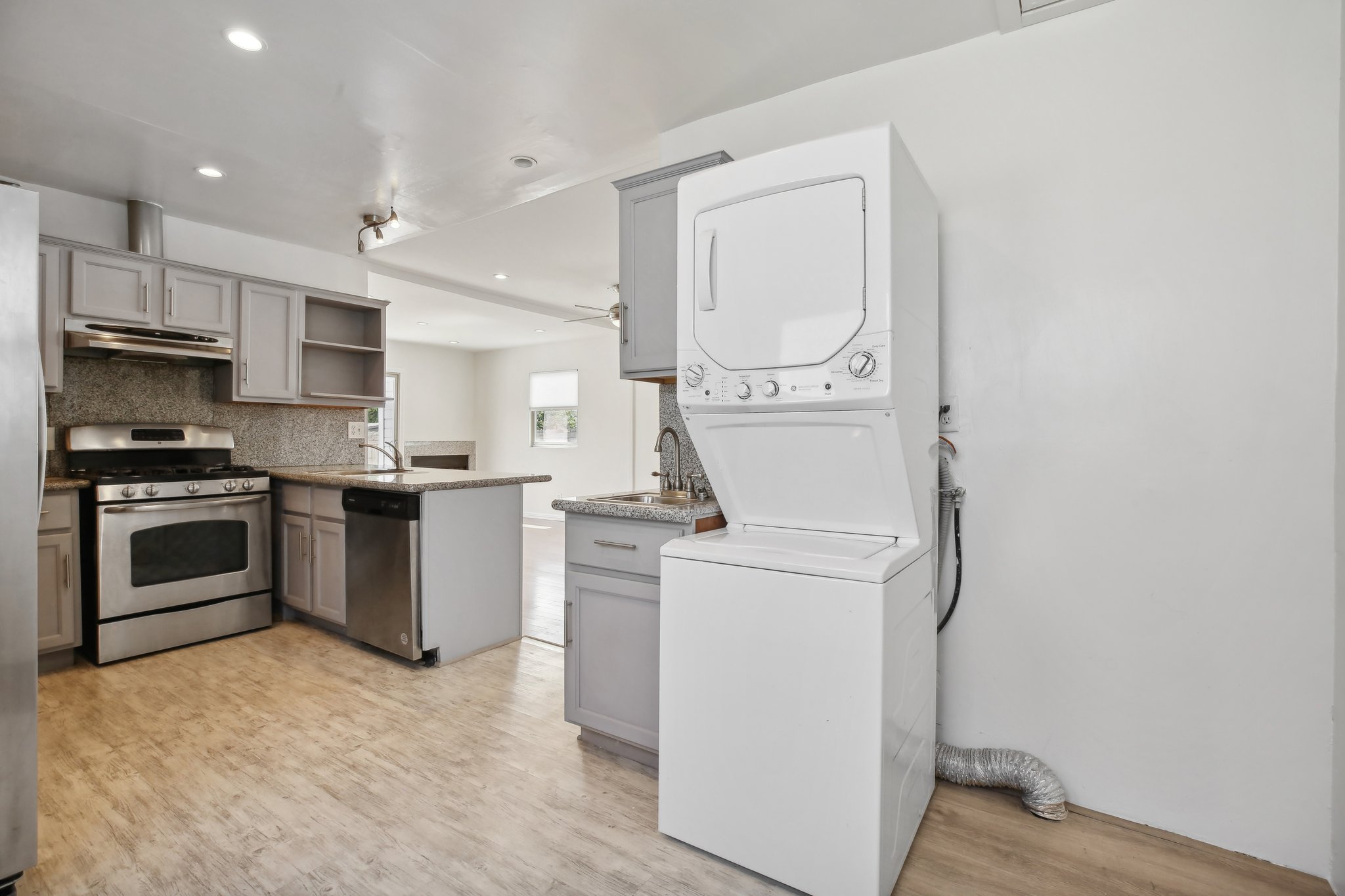 Pacific Ln-012.jpg