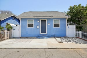 Pacific Ln-001.jpg