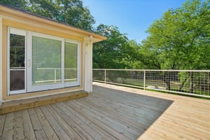 River Cliff Dr-S0405-040.jpg