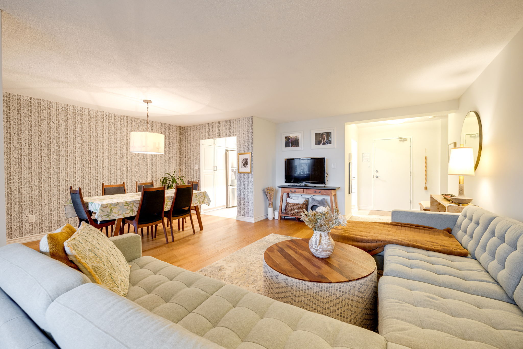 Toronto property showcase — delivered property photograph 19