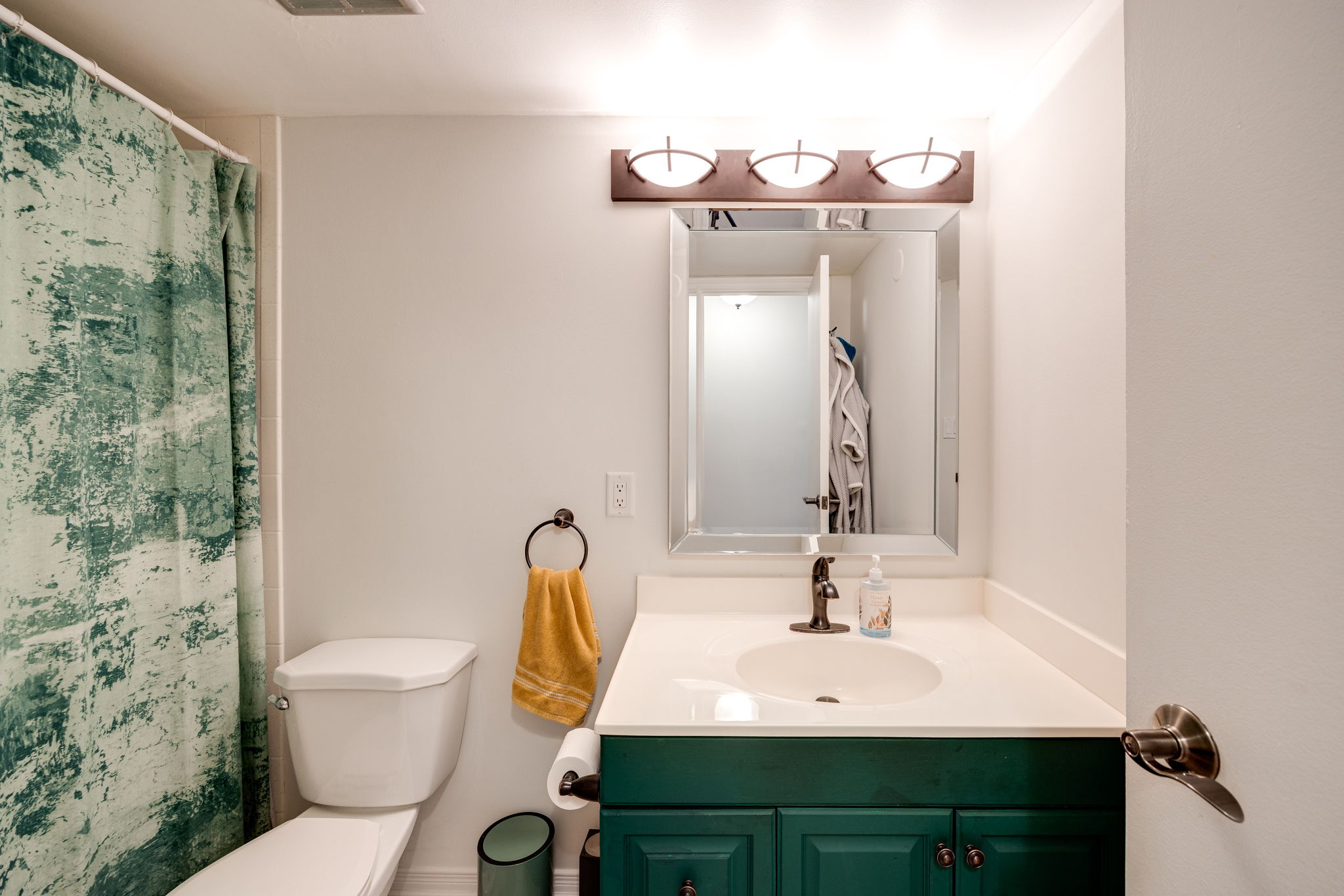 Toronto property showcase — delivered property photograph 31