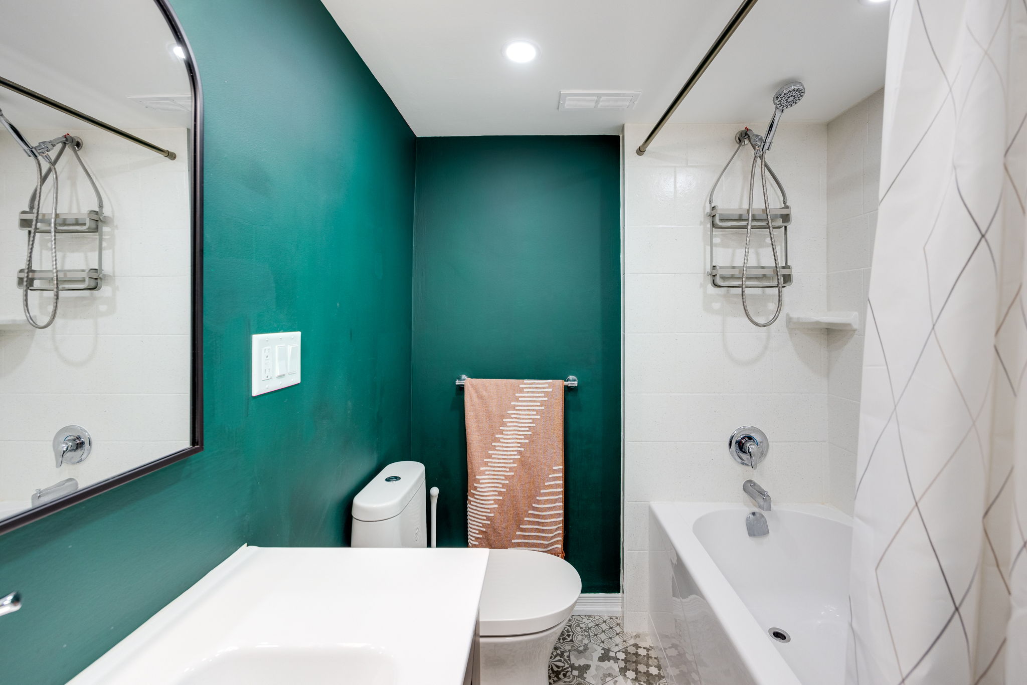 Toronto property showcase — delivered property photograph 40