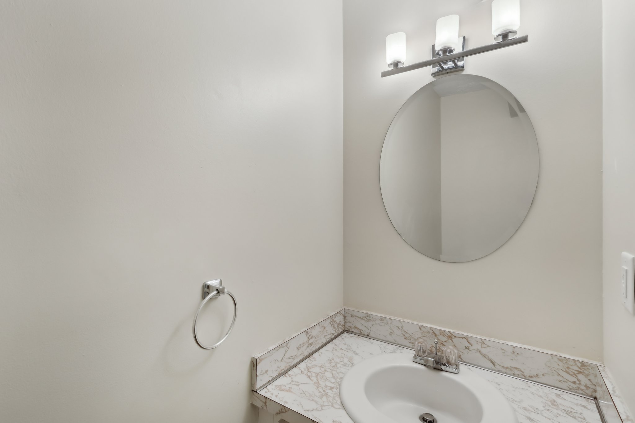N Excaliber Dr-0905-023.jpg