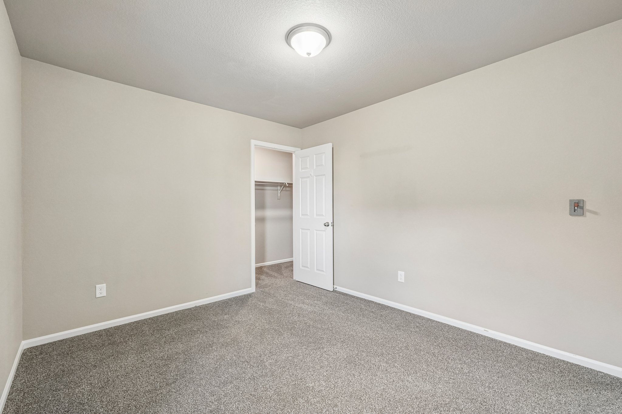 Sedgerock Ln-S1909-030.jpg