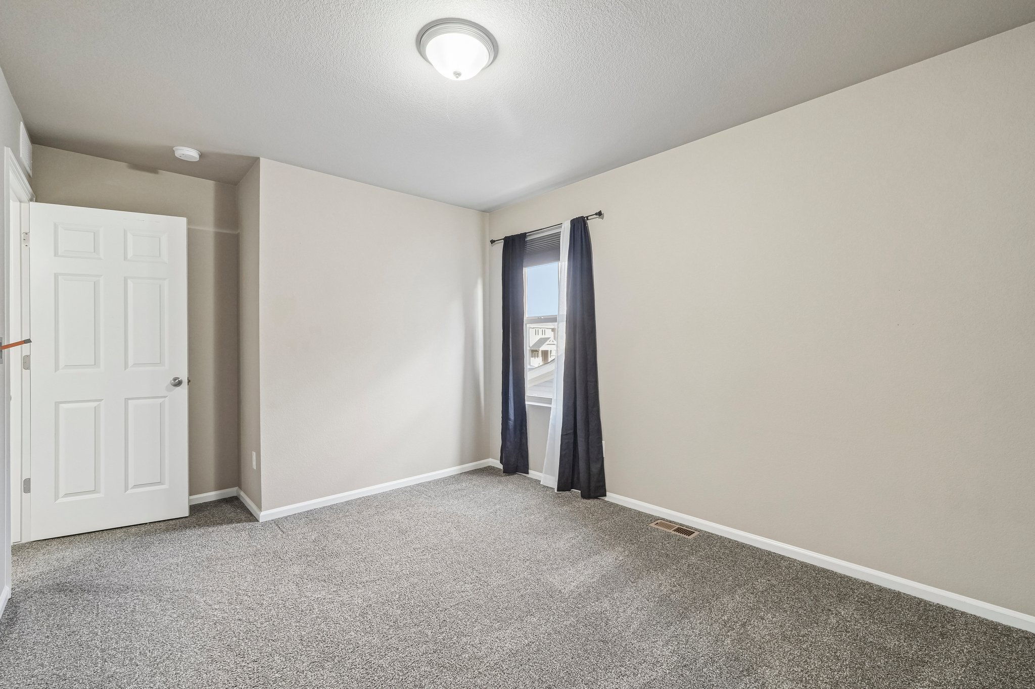 Sedgerock Ln-S1909-032.jpg