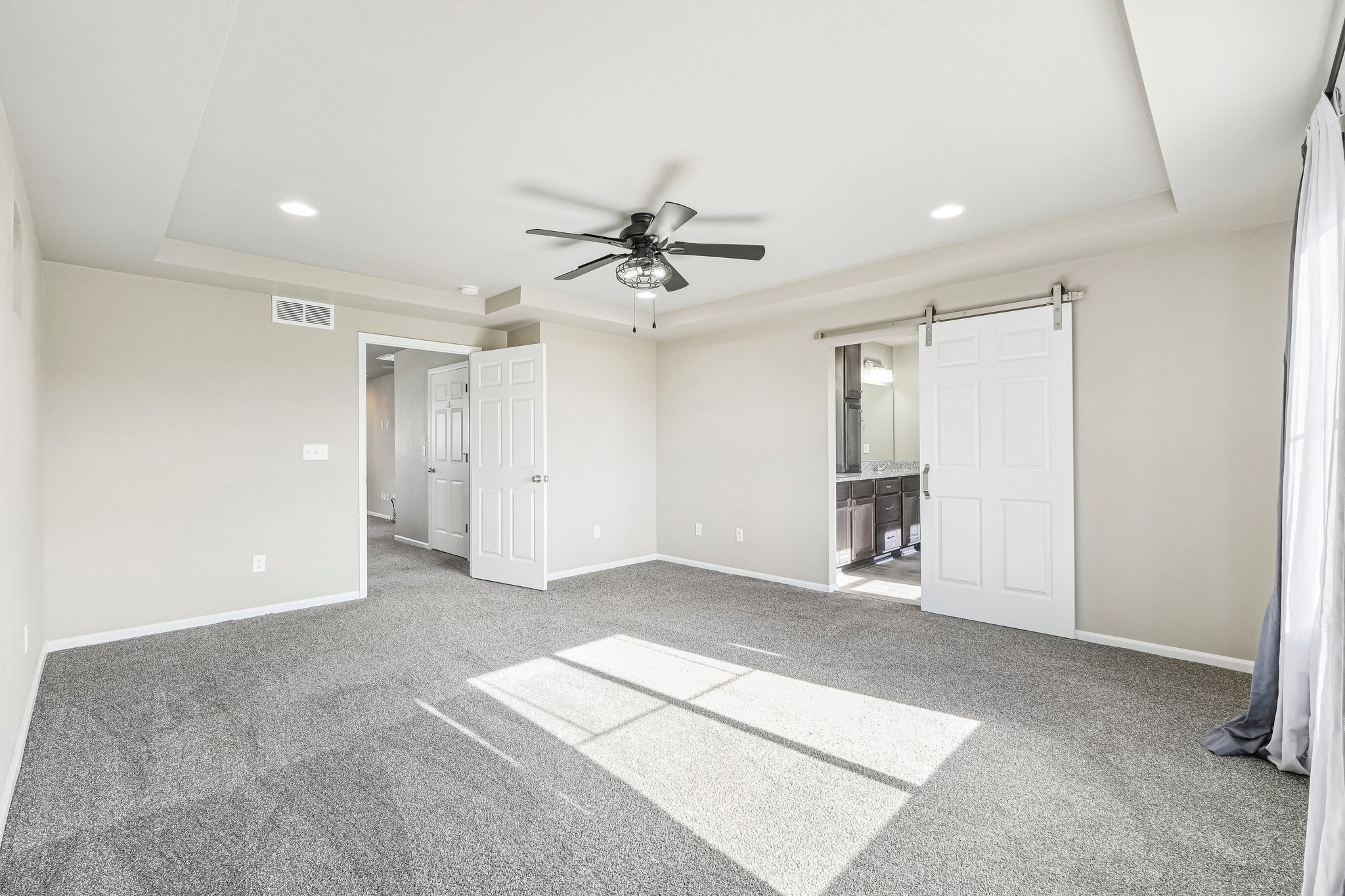 Sedgerock Ln-S1909-040.jpg
