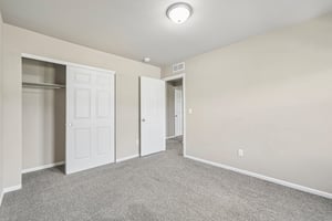 Sedgerock Ln-S1909-036.jpg