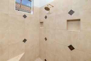  Photo 49