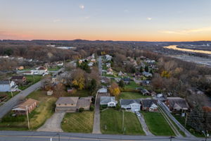 717 13th St, Conway, PA 15027, USA Photo 31