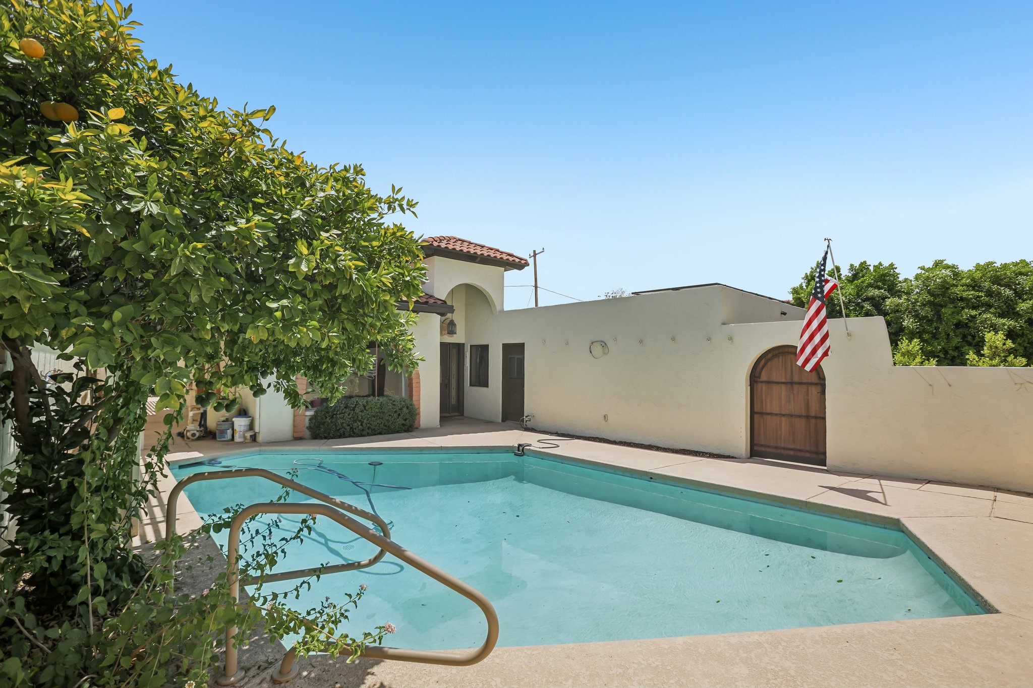 E Tuckey Ln-S1607-004.jpg