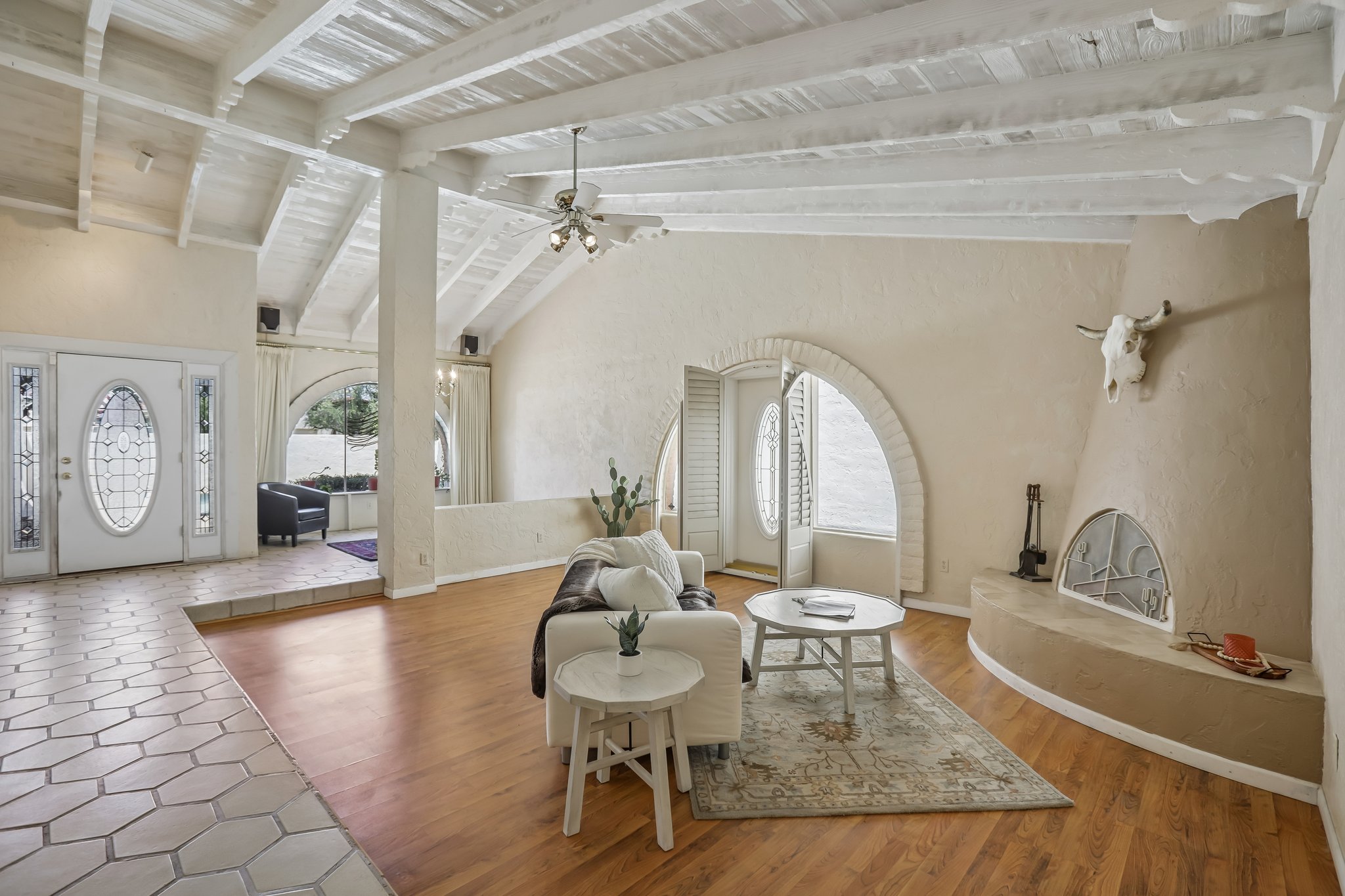 E Tuckey Ln-S1607-008.jpg