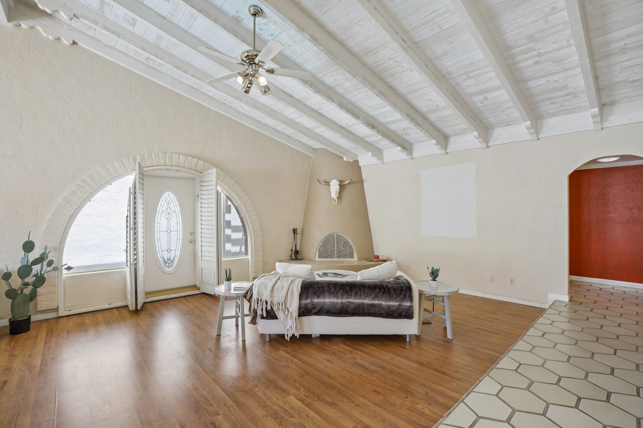 E Tuckey Ln-S1607-010.jpg