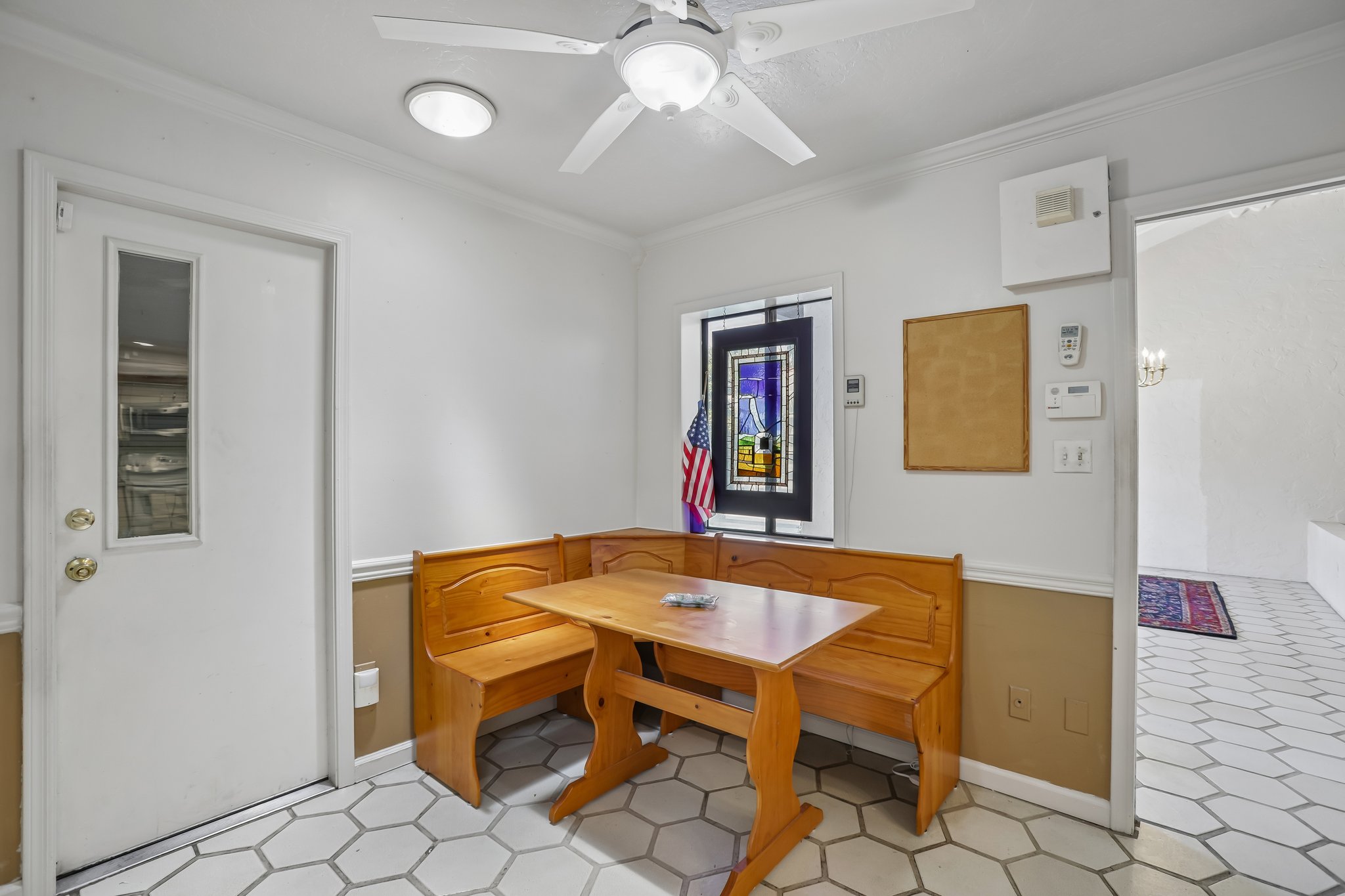 E Tuckey Ln-S1607-012.jpg
