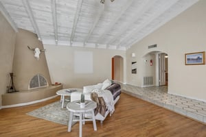 E Tuckey Ln-S1607-009.jpg