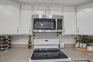E Tuckey Ln-S1607-016.jpg