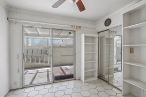 E Tuckey Ln-S1607-027.jpg