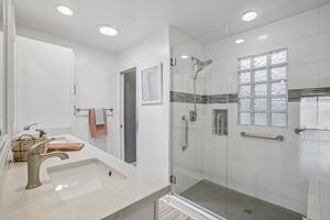 E Tuckey Ln-S1607-030.jpg