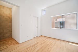 Highland Ave unit 13-S2509-018.jpg