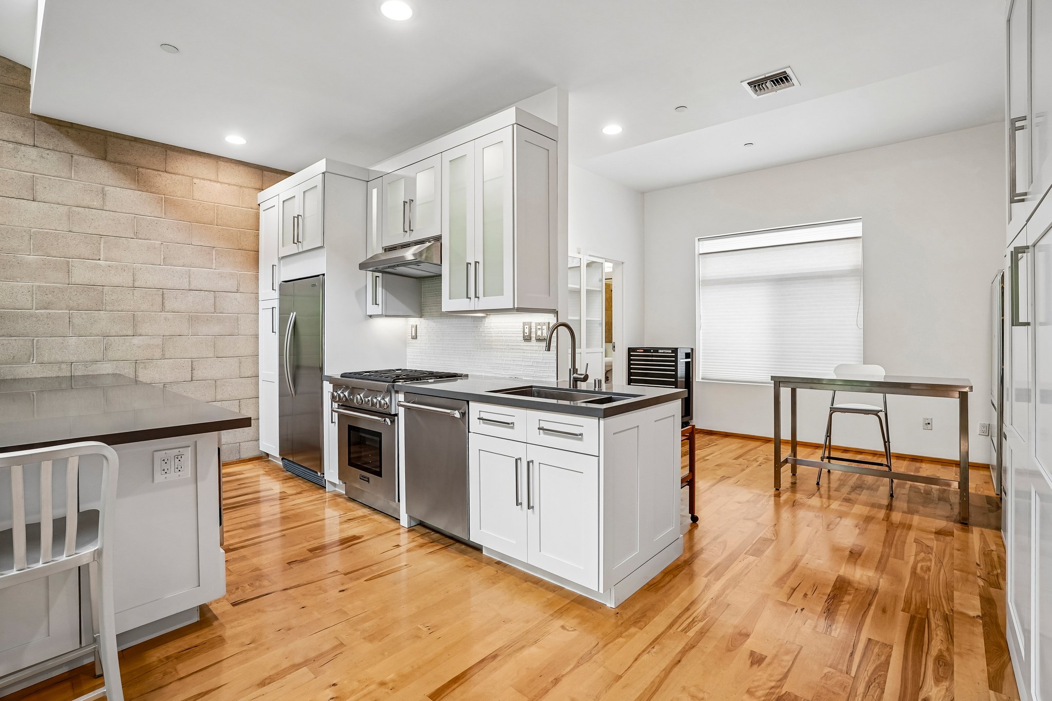 N Highland Ave 21-S1408-015.jpg